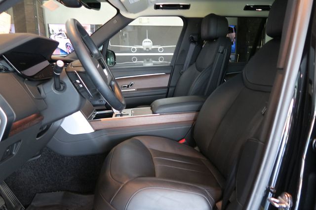2025 Land Rover Range Rover P530 SE SWB - 23025493 - 11