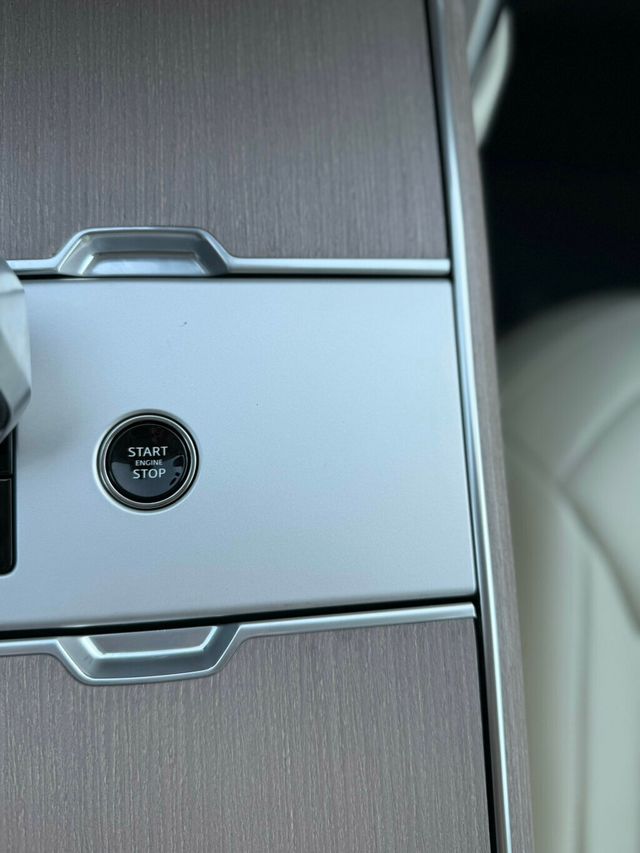 2025 Land Rover Range Rover P530 SE SWB - 22981046 - 16