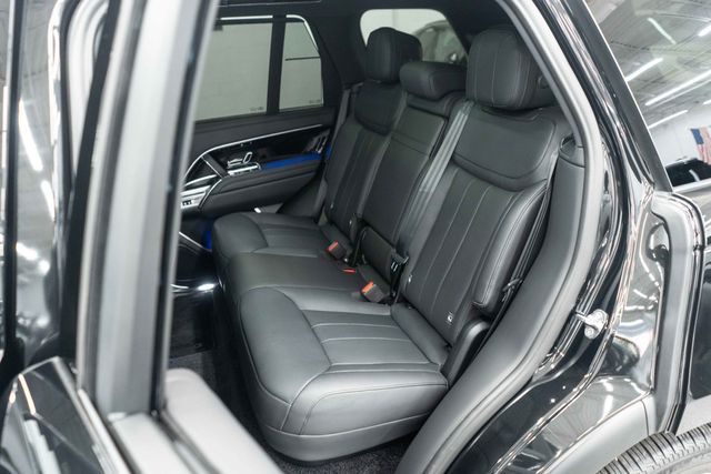 2025 Land Rover Range Rover P530 SE SWB - 22942088 - 36