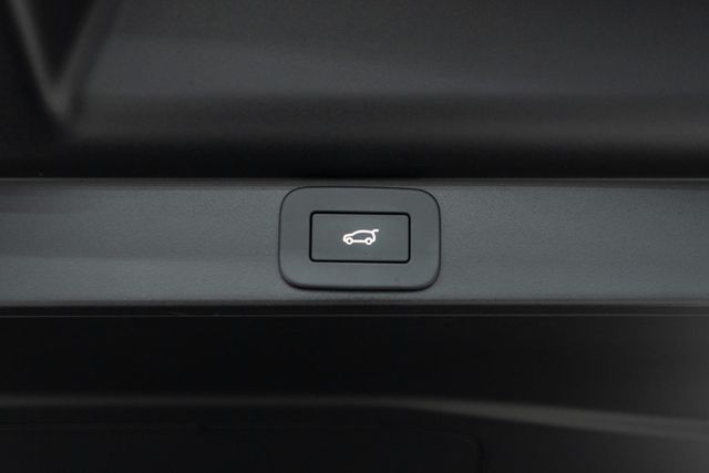 2025 Land Rover Range Rover P530 SE SWB - 22942088 - 40