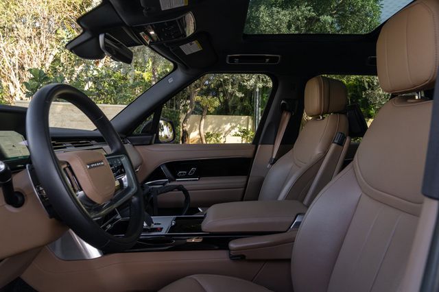 2025 Land Rover Range Rover P530 SE SWB - 22940729 - 13