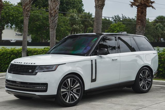 2025 Land Rover Range Rover P550e SE SWB - 22887271 - 0