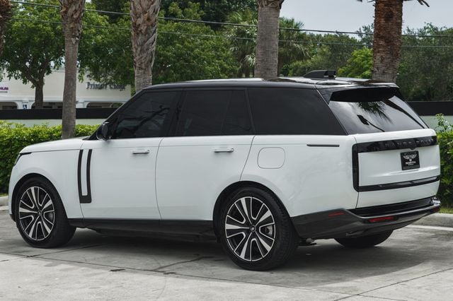 2025 Land Rover Range Rover P550e SE SWB - 22887271 - 3