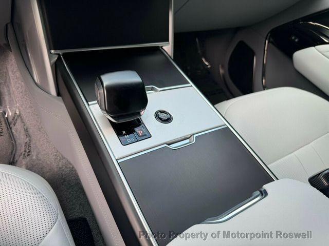 2025 Land Rover Range Rover P615 SV LWB - 22838310 - 31