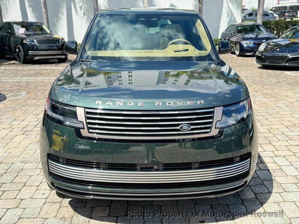 2025 Land Rover Range Rover SV photo 3