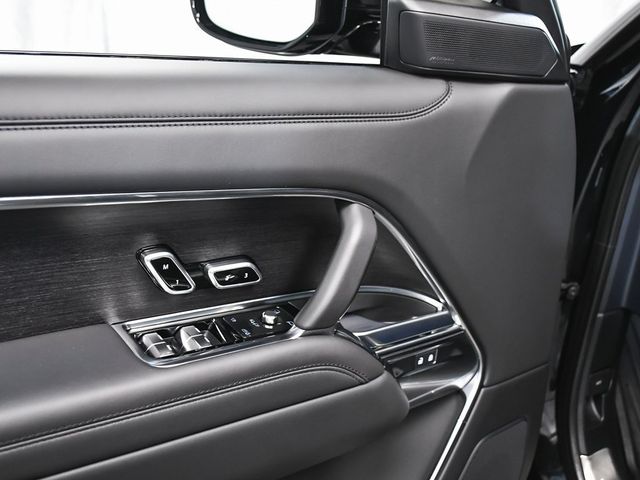 2025 Land Rover Range Rover SE - 22851271 - 9