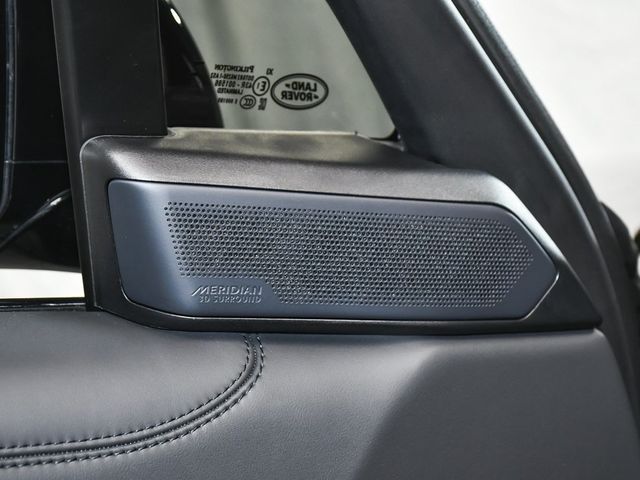 2025 Land Rover Range Rover SE - 22851271 - 10