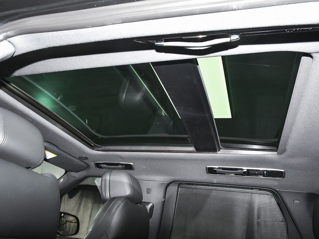 2025 Land Rover Range Rover SE photo 44