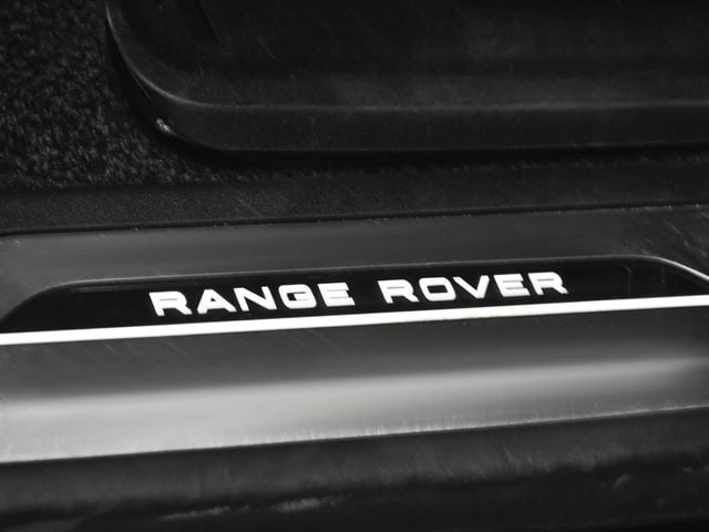 2025 Land Rover Range Rover SE - 23041285 - 19