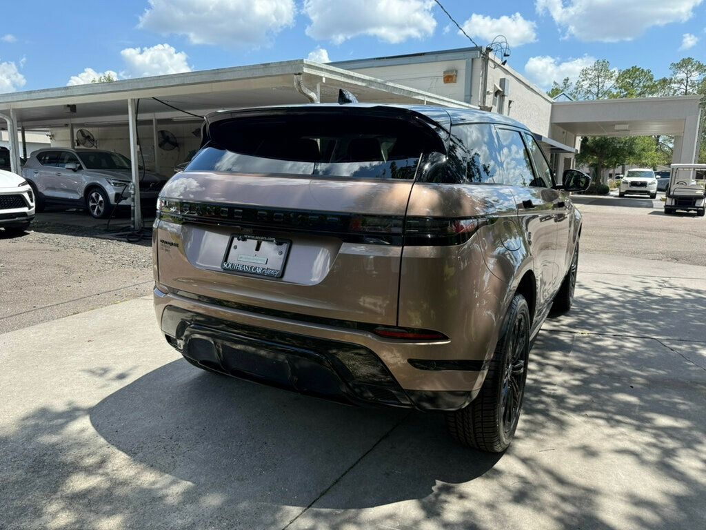 2025 Land Rover Range Rover Evoque Dynamic SE photo 11