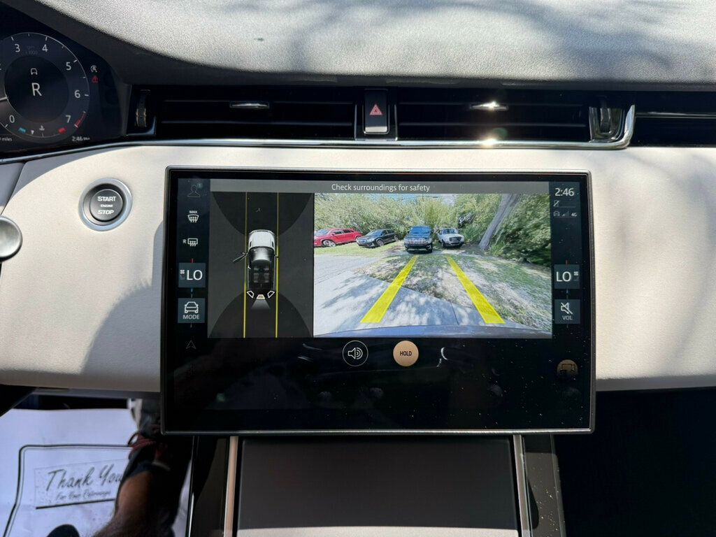 2025 Land Rover Range Rover Evoque Dynamic SE photo 6