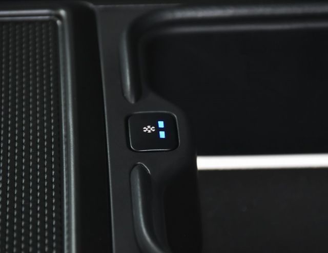 2025 Land Rover Range Rover Plug-In Hybrid SE - 22956607 - 54