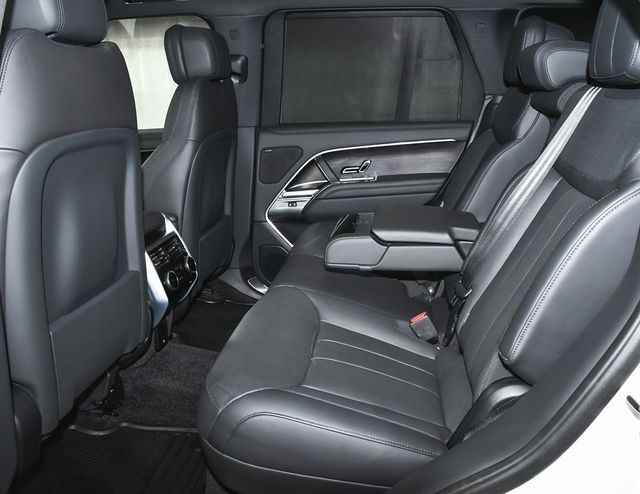 2025 Land Rover Range Rover Plug-In Hybrid SE - 22956607 - 59