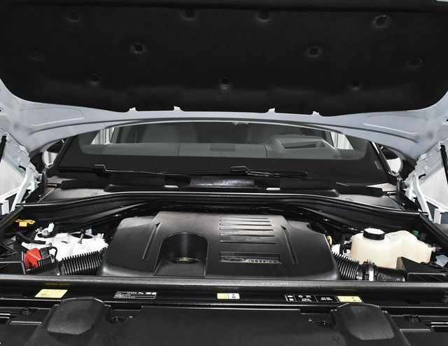 2025 Land Rover Range Rover Plug-In Hybrid SE - 22956607 - 74