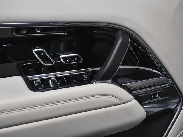 2025 Land Rover Range Rover Plug-In Hybrid SE - 22956647 - 9