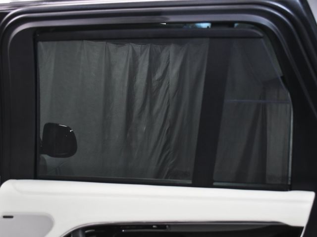 2025 Land Rover Range Rover Plug-In Hybrid SE - 22956647 - 18