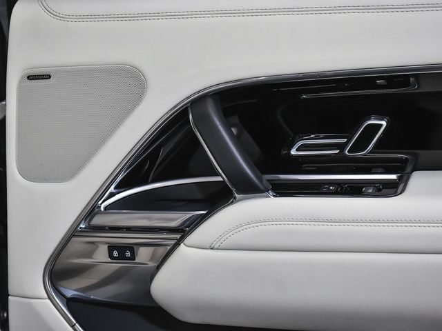 2025 Land Rover Range Rover Plug-In Hybrid SE - 22956647 - 19