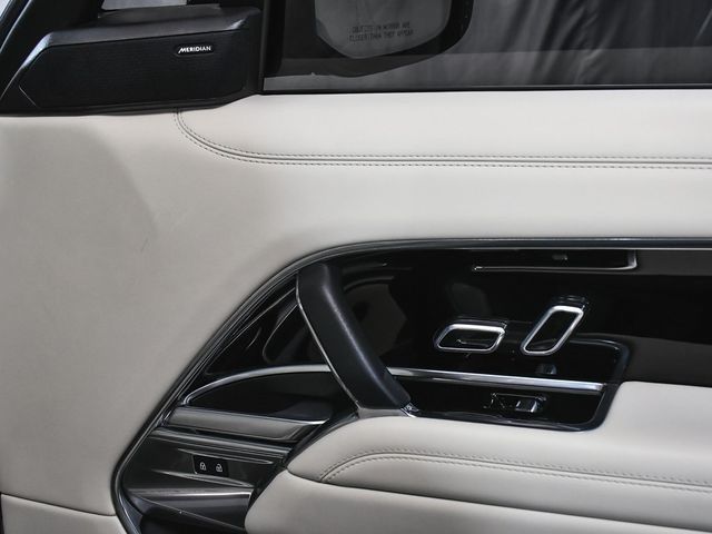 2025 Land Rover Range Rover Plug-In Hybrid SE - 22956647 - 23