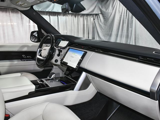 2025 Land Rover Range Rover Plug-In Hybrid SE - 22956647 - 69