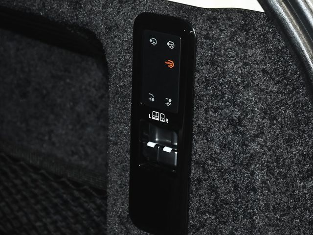 2025 Land Rover Range Rover Plug-In Hybrid SE - 22956647 - 77