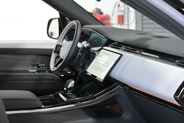2025 Land Rover Range Rover Sport P400 Dynamic SE - 22996779 - 32