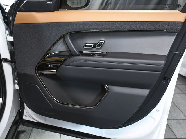 2025 Land Rover Range Rover Sport Plug-in Hybrid Dynamic SE - 23074203 - 17