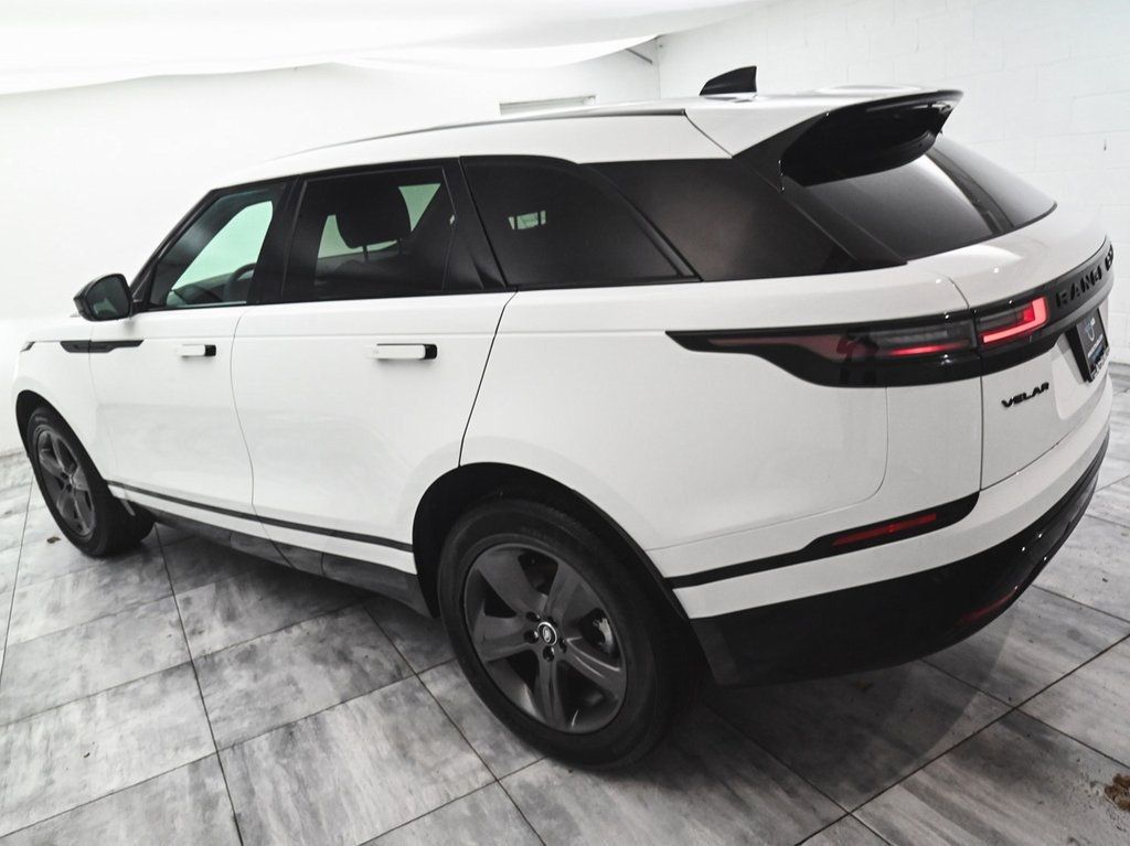 2025 Land Rover Range Rover Velar SE photo 4