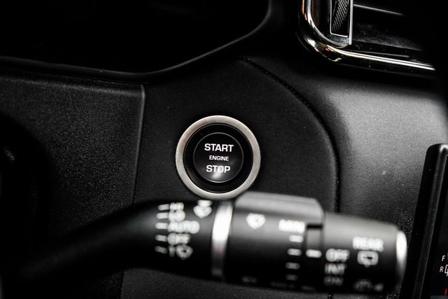 2025 Land Rover Range Rover Velar P250 Dynamic SE - 22963165 - 33