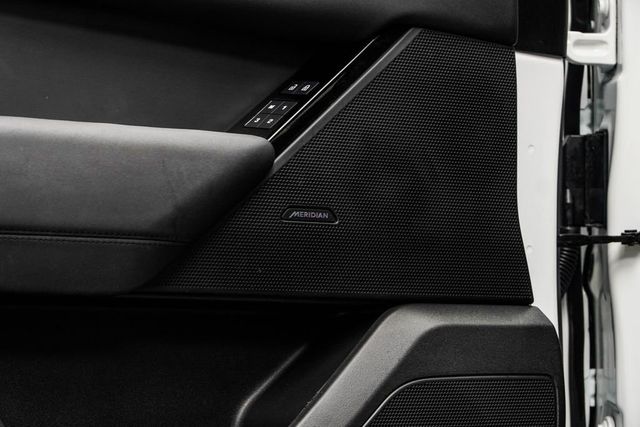 2025 Land Rover Range Rover Velar P250 Dynamic SE - 22996945 - 32