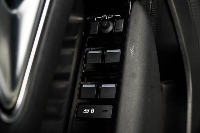 2025 Land Rover Range Rover Velar P250 Dynamic SE - 22996945 - 33