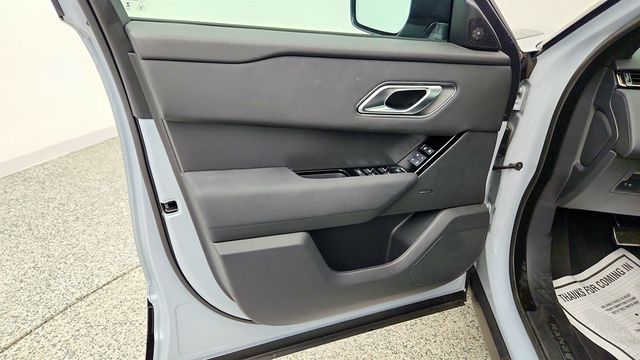 2025 Land Rover Range Rover Velar P250 Dynamic SE w/ Black Exterior Style Pkg - 23056635 - 10