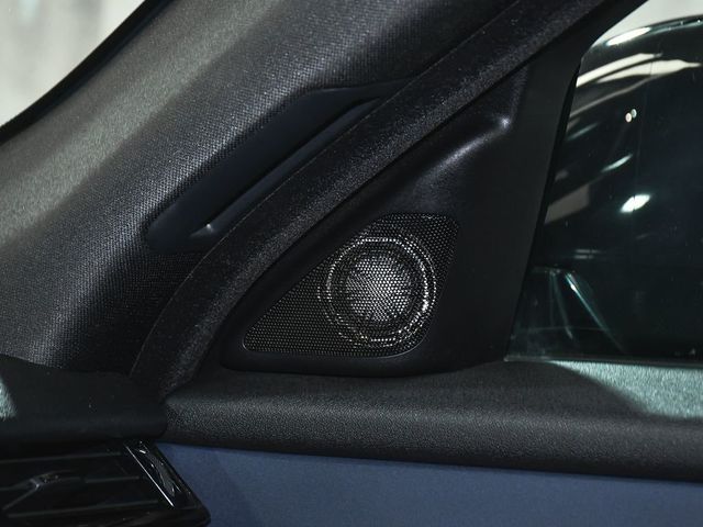 2025 Land Rover Range Rover Velar S - 22990824 - 33