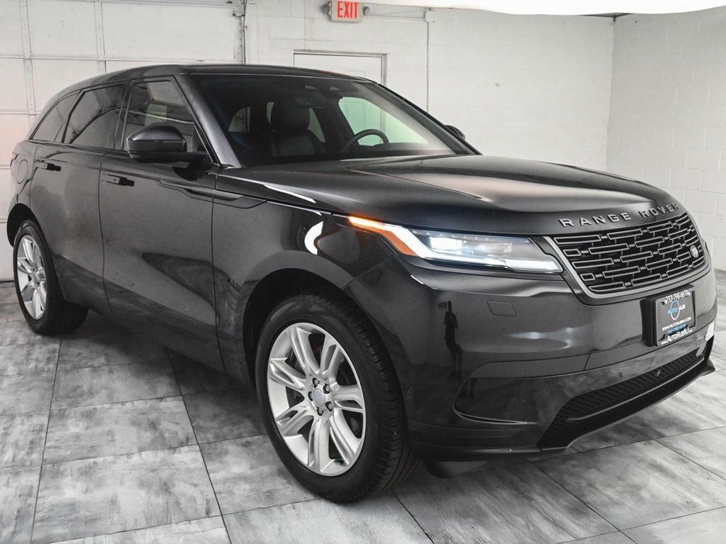 2025 Land Rover Range Rover Velar S photo 3