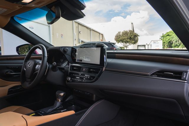 2025 Lexus ES ES 300h FWD - 23092060 - 27