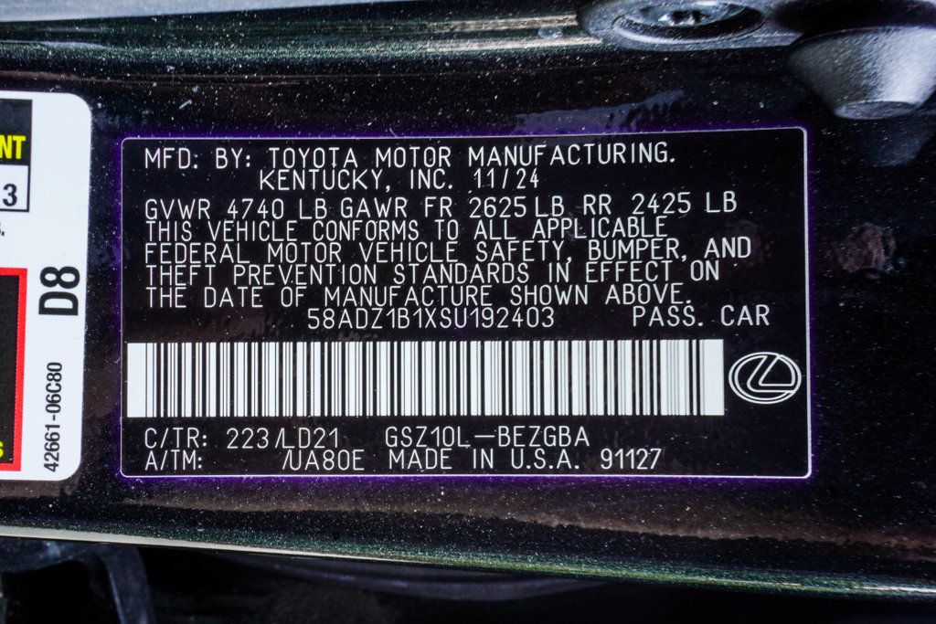 Lexus ES photo 39