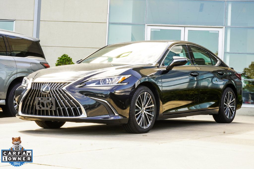 Lexus ES photo 8