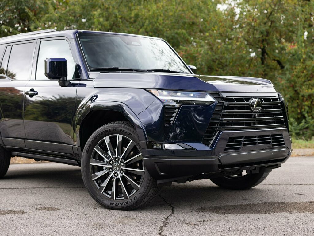 2025 Lexus GX GX550 Luxury+, Cold Area Pack, Head-Up Display, 3rd Row Seating - 22938042 - 13