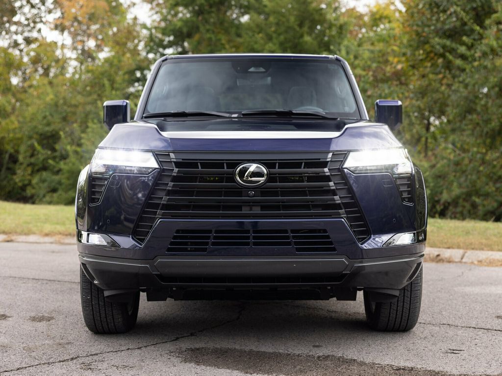 2025 Lexus GX GX550 Luxury+, Cold Area Pack, Head-Up Display, 3rd Row Seating - 22938042 - 14