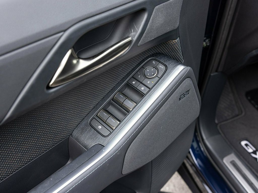 2025 Lexus GX GX550 Luxury+, Cold Area Pack, Head-Up Display, 3rd Row Seating - 22938042 - 21