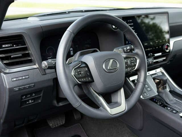 2025 Lexus GX GX550 Luxury+, Cold Area Pack, Head-Up Display, 3rd Row Seating - 22938042 - 24