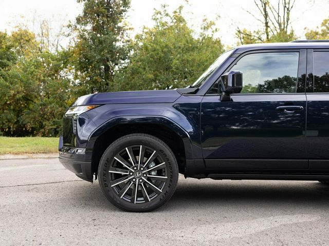 2025 Lexus GX GX550 Luxury+, Cold Area Pack, Head-Up Display, 3rd Row Seating - 22938042 - 2