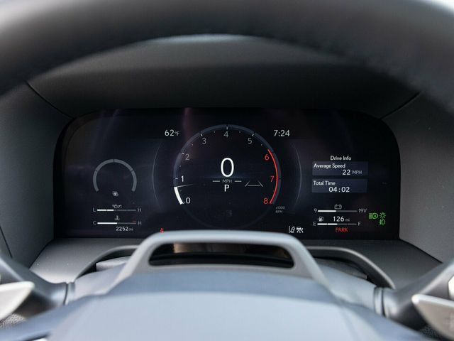 2025 Lexus GX GX550 Luxury+, Cold Area Pack, Head-Up Display, 3rd Row Seating - 22938042 - 31