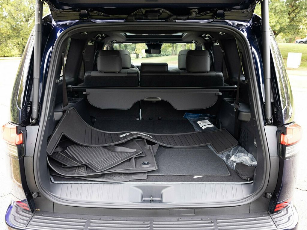 2025 Lexus GX GX550 Luxury+, Cold Area Pack, Head-Up Display, 3rd Row Seating - 22938042 - 59