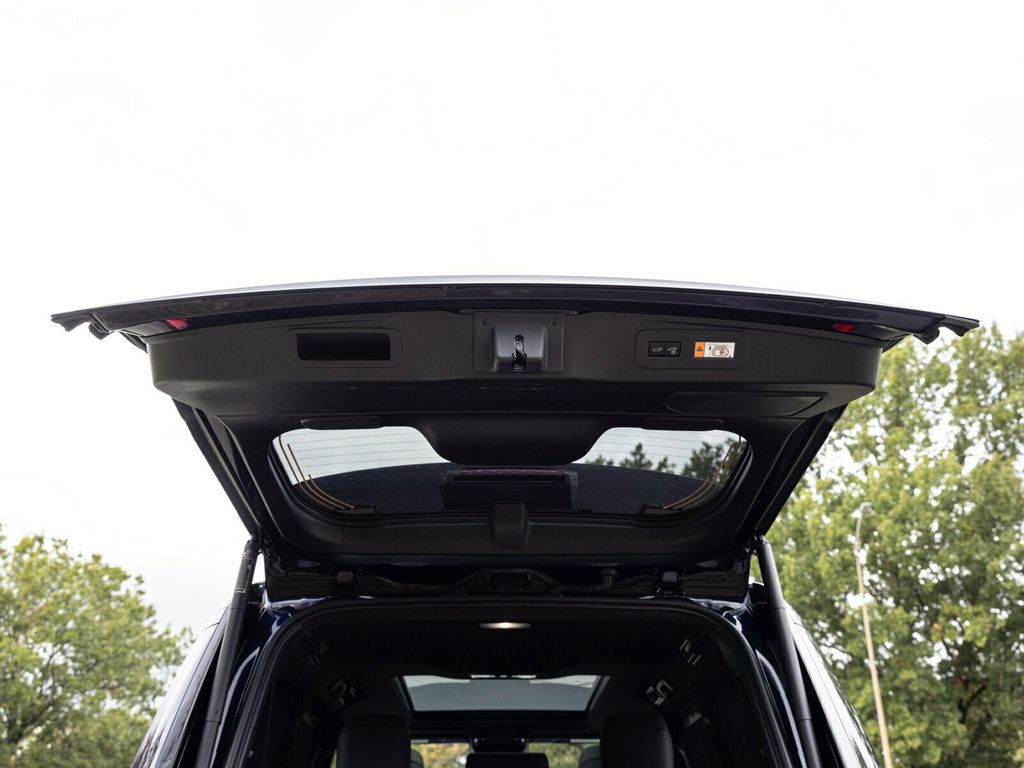 2025 Lexus GX GX550 Luxury+, Cold Area Pack, Head-Up Display, 3rd Row Seating - 22938042 - 61