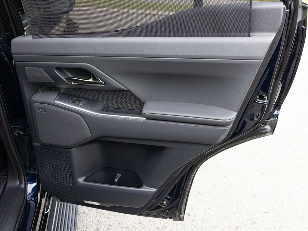 2025 Lexus GX GX550 Luxury+, Cold Area Pack, Head-Up Display, 3rd Row Seating - 22938042 - 68