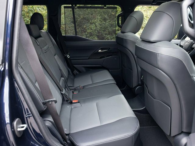 2025 Lexus GX GX550 Luxury+, Cold Area Pack, Head-Up Display, 3rd Row Seating - 22938042 - 71