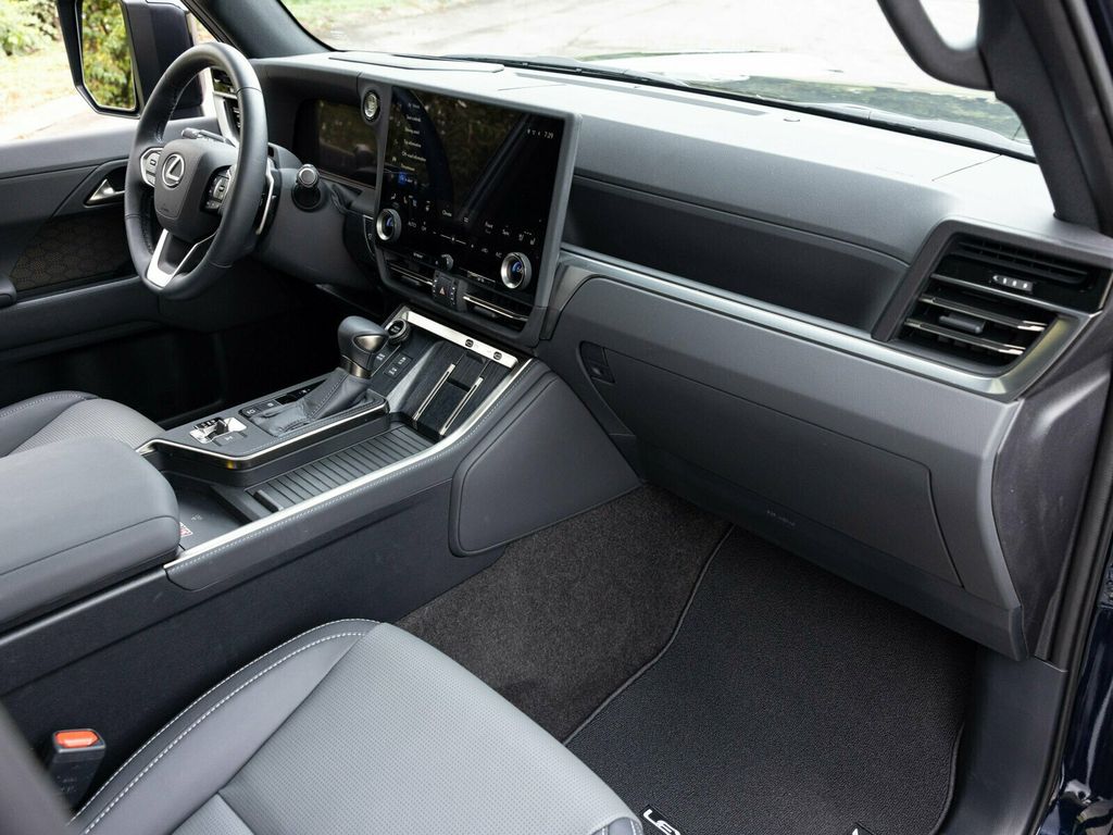 2025 Lexus GX GX550 Luxury+, Cold Area Pack, Head-Up Display, 3rd Row Seating - 22938042 - 74