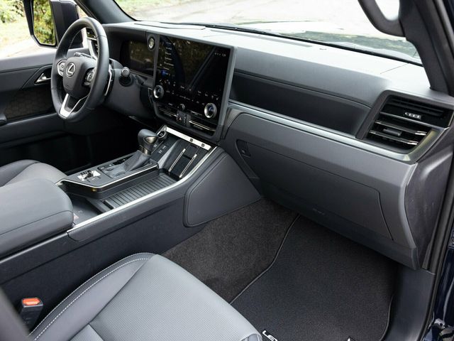 2025 Lexus GX GX550 Luxury+, Cold Area Pack, Head-Up Display, 3rd Row Seating - 22938042 - 74