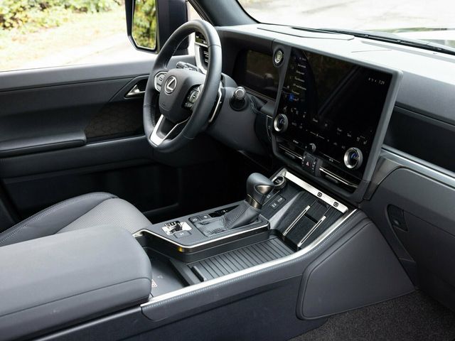 2025 Lexus GX GX550 Luxury+, Cold Area Pack, Head-Up Display, 3rd Row Seating - 22938042 - 76