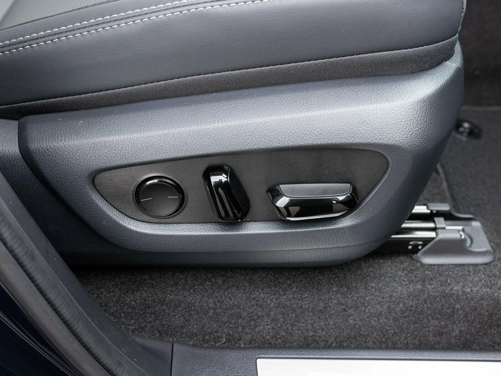 2025 Lexus GX GX550 Luxury+, Cold Area Pack, Head-Up Display, 3rd Row Seating - 22938042 - 78